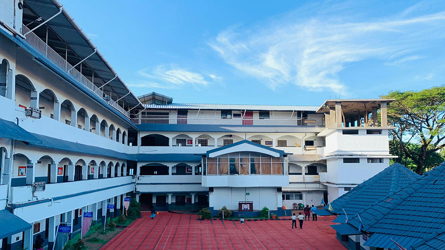 A J I English School