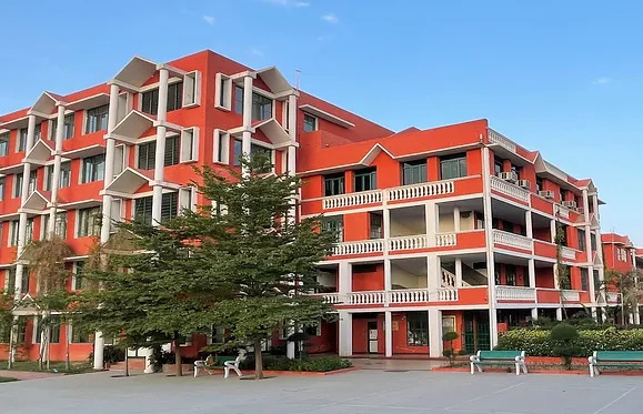 LUVDALE SENIOR SCHOOL