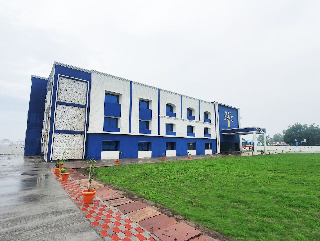 Podar World School