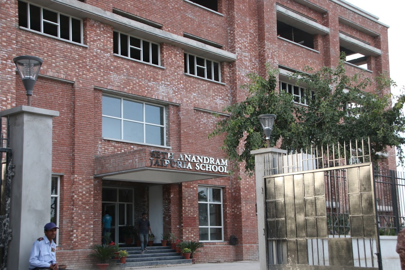 Seth Anandram Jaipuria School