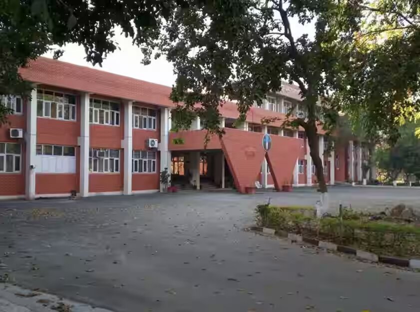 Shaheed Major Harminderpal Singh (Shaurya Chakra) Government College,