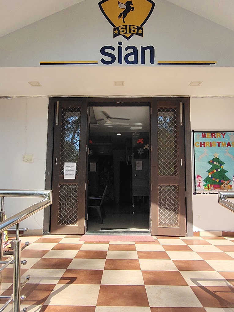 Sian International School
