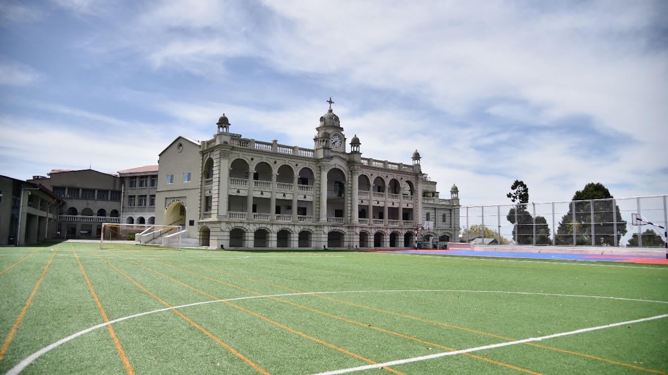 St. George\'s College