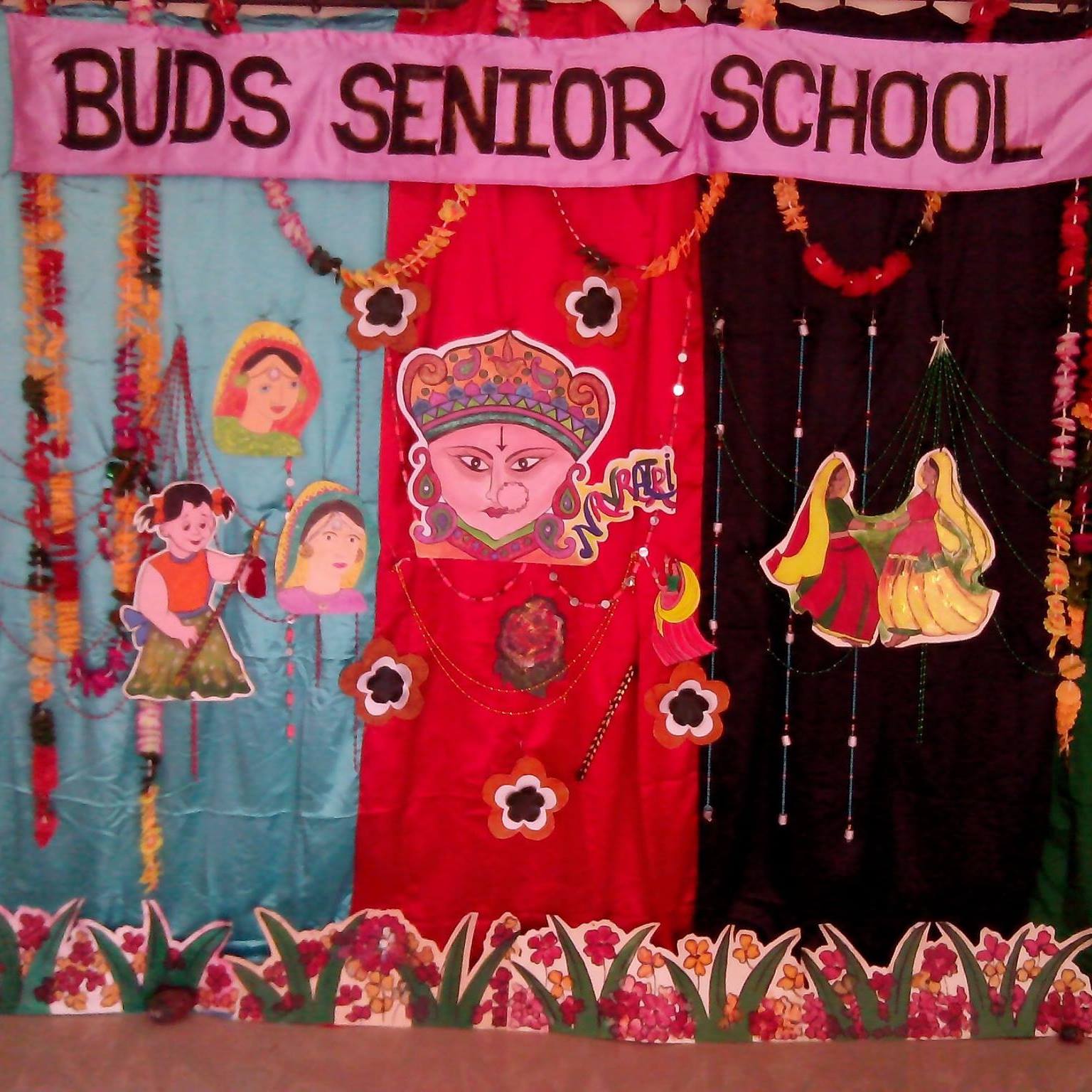 Buds Senior School logo