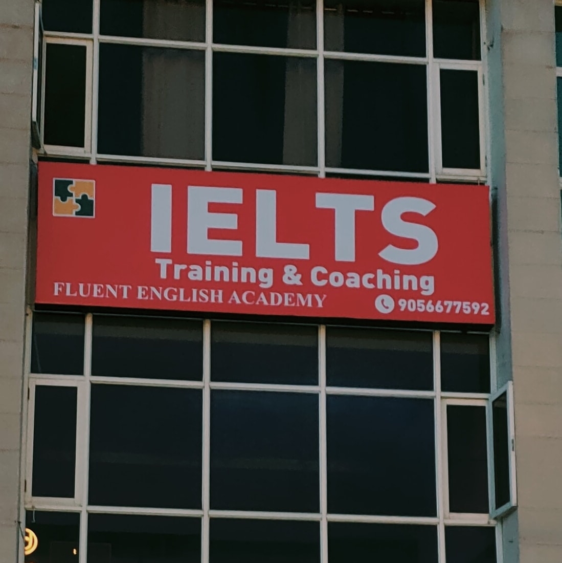 Fluent English Academy logo